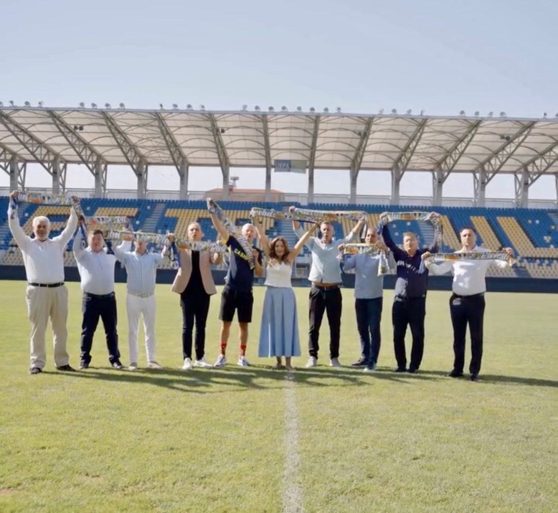 VIDEO | Primarii din ACoR Prahova își declară sprijinul pentru FC Petrolul Ploiești: „Noi, primarii din Prahova, trebuie să fim al 12-lea jucător al Petrolului!” 💛💙